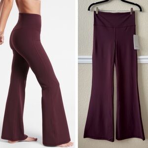 NEW Athleta Elation Flare Pant Burgundy Purple Size Small